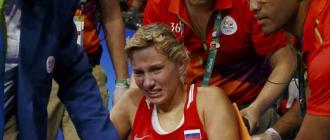 أصيبت أناستاسيا بيلياكوفا لكنها فازت بالميدالية البرونزية للمنتخب الروسي في أولمبياد ريو (فيديو)