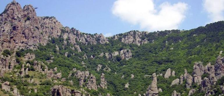 Sudak to piękny kurort w południowo-wschodniej części Krymu